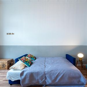 Modern, Central Flat With Workspace